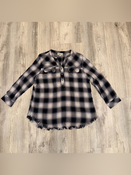 Hester & Orchard Tops - Hester & Orchard Plaid Frayed Hem Rayon Tunic Top Size Medium